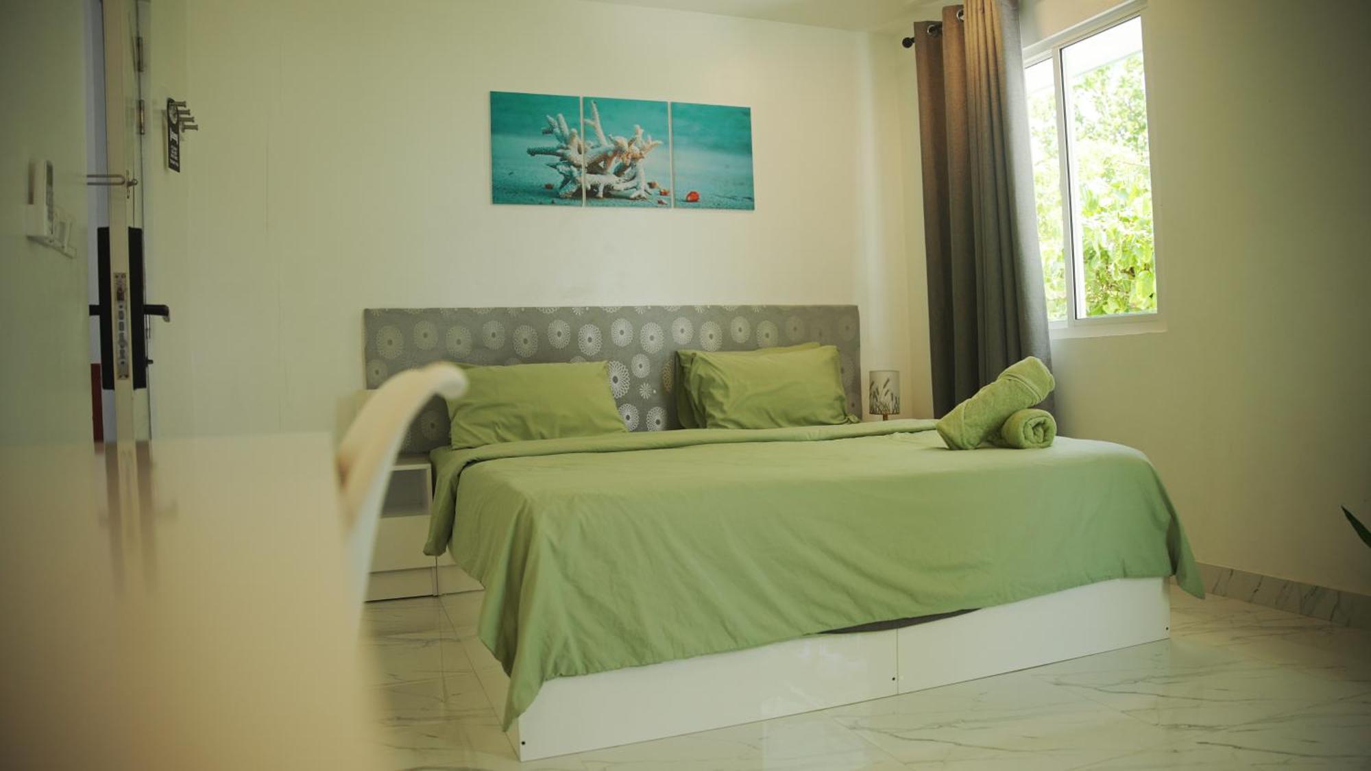 Empyrean Stay, Maldives Thulusdhoo Exterior photo